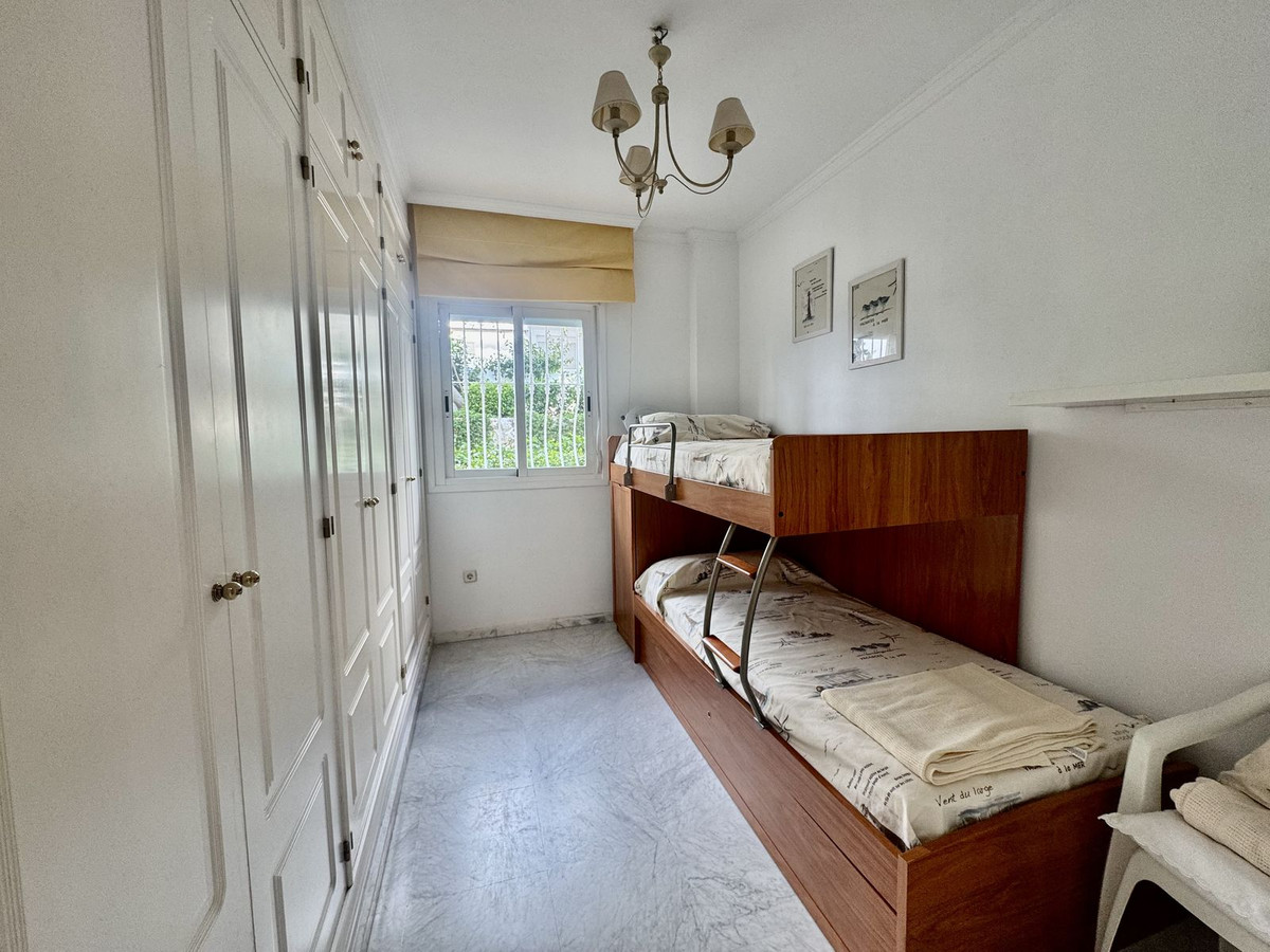 Begane grond appartement in The Golden Mile-10