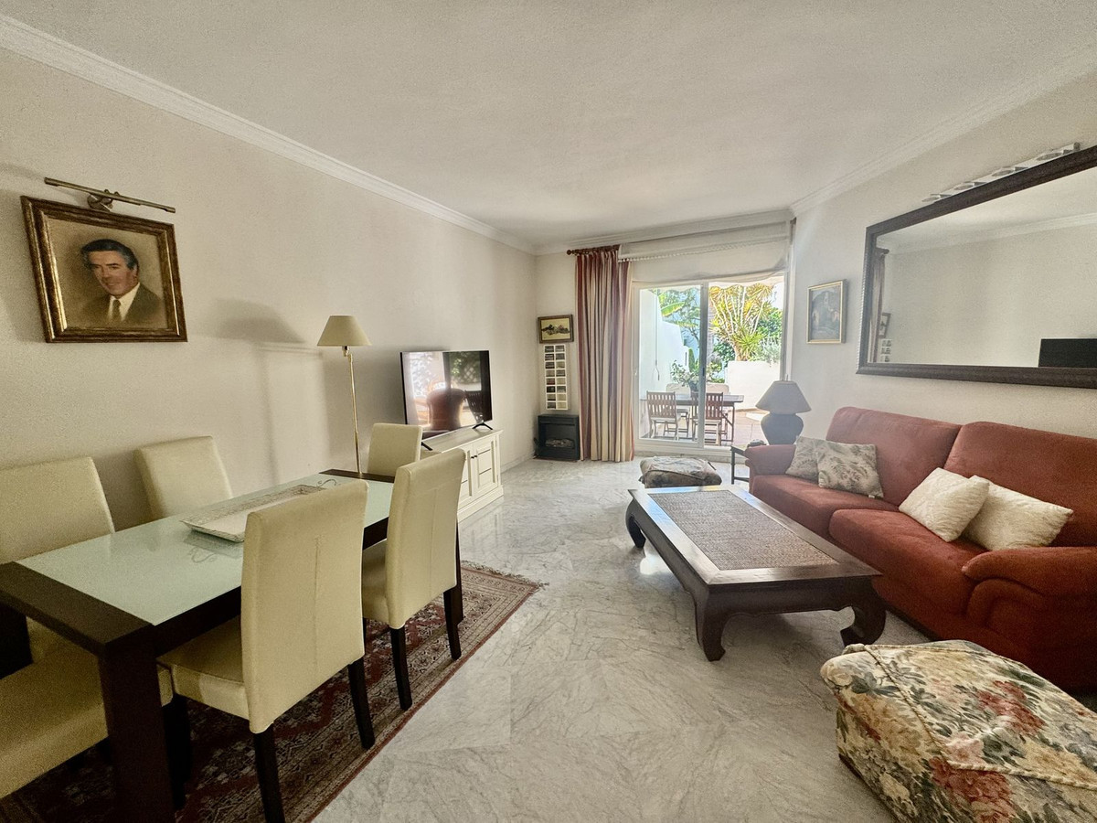Begane grond appartement in The Golden Mile-5