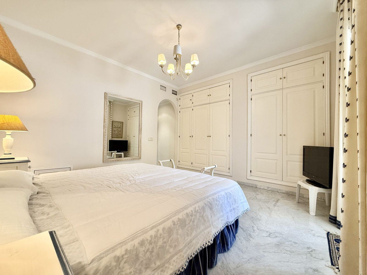 Apartment for sale in The Golden Mile | 3 bedrooms H5051644