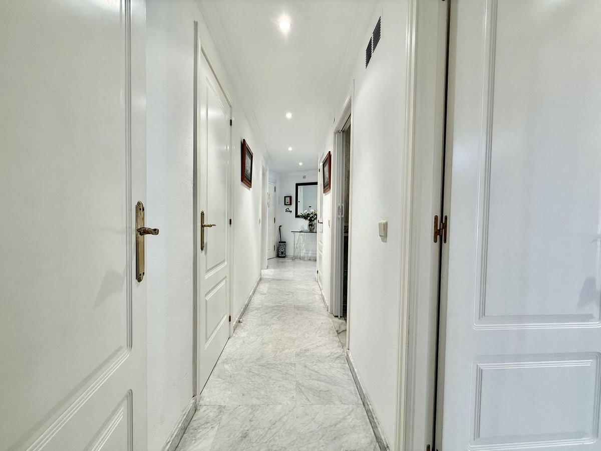 Apartment for sale in The Golden Mile | 3 bedrooms H5051644