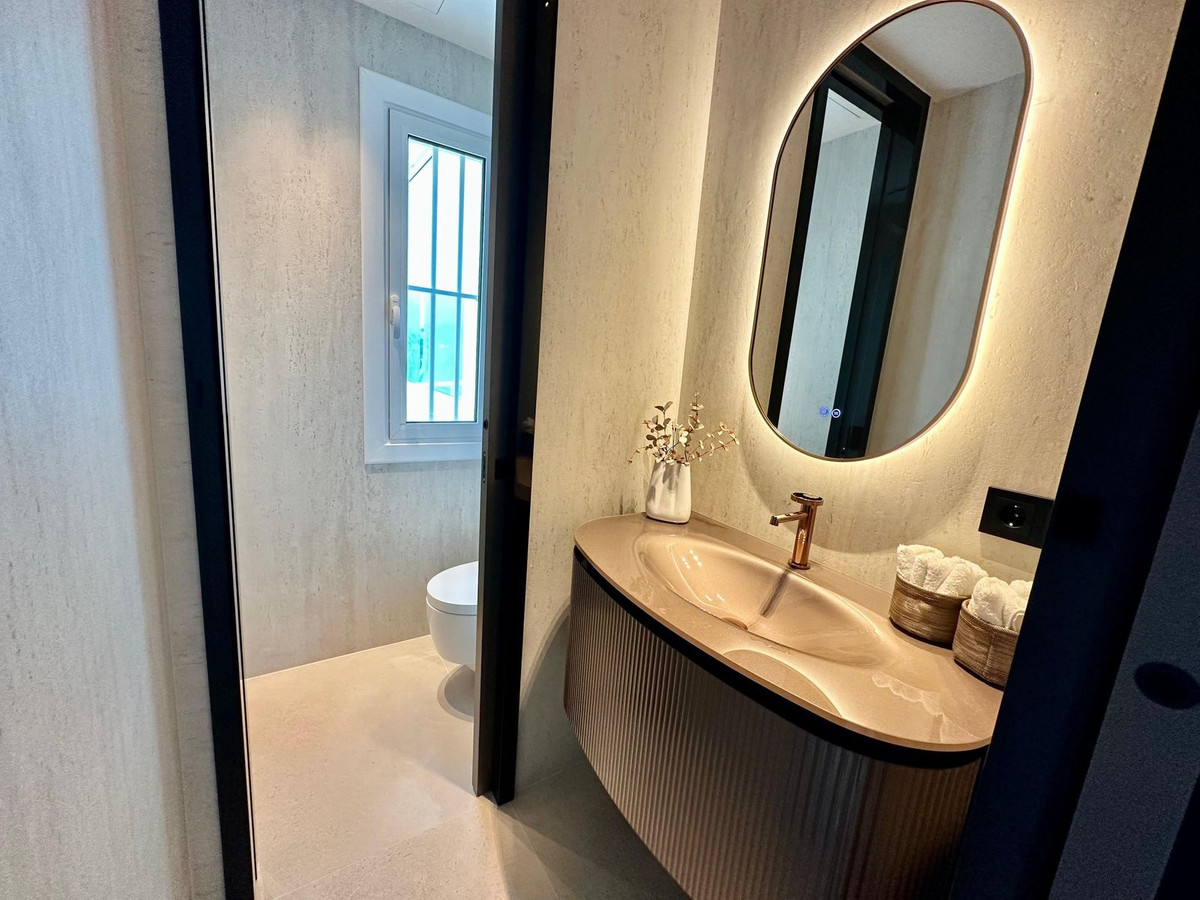 Appartement te koop in The Golden Mile | 3 slaapkamers H5056309