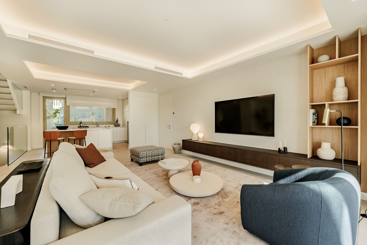 Appartement te koop in The Golden Mile | 4 slaapkamers H5058217