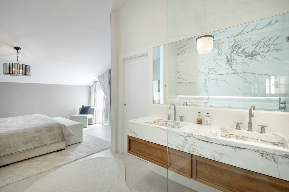 Appartement te koop in The Golden Mile | 5 slaapkamers H5068114
