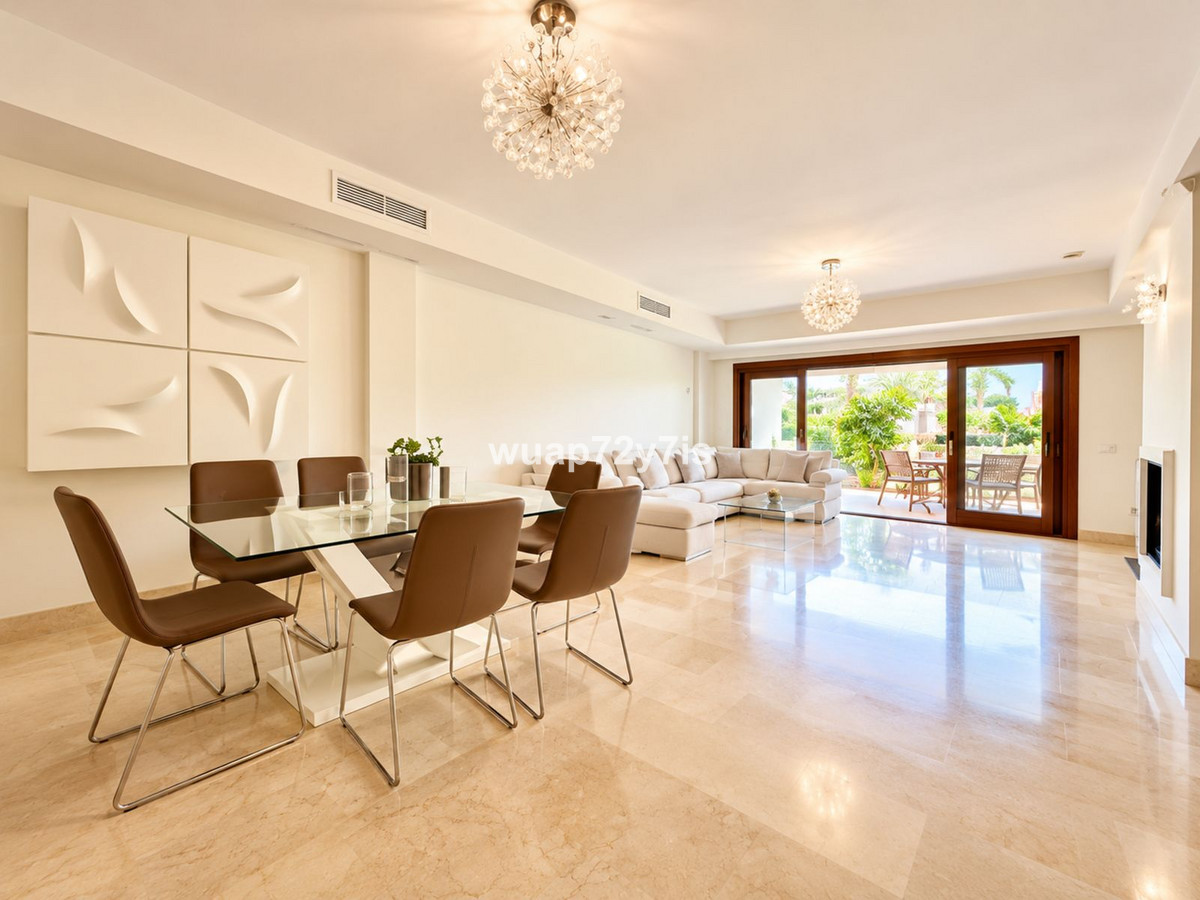 Appartement te koop in The Golden Mile | 2 slaapkamers H5076376
