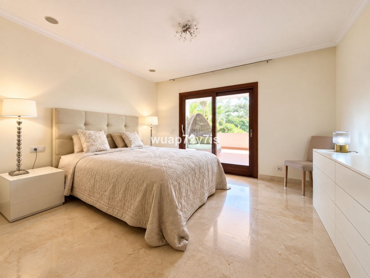 Appartement te koop in The Golden Mile | 2 slaapkamers H5076376