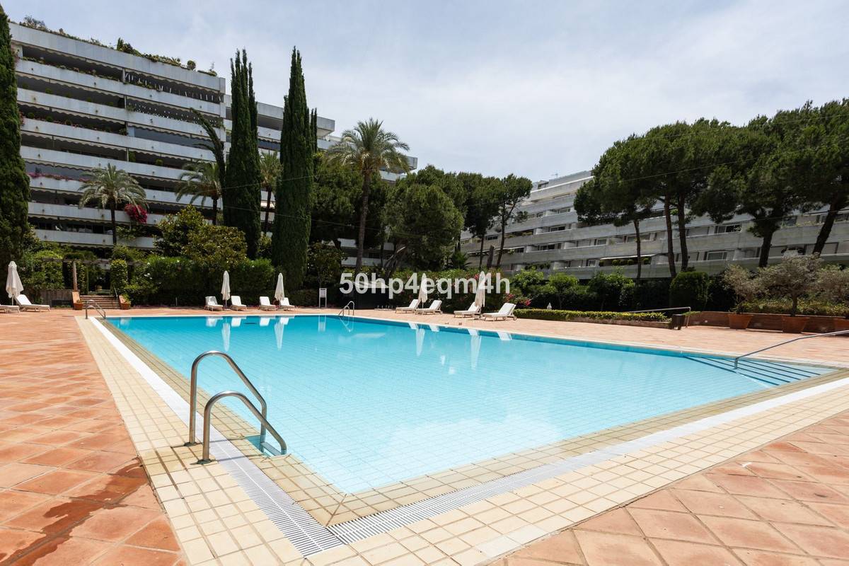 Appartement te koop in The Golden Mile | 3 slaapkamers H5078848
