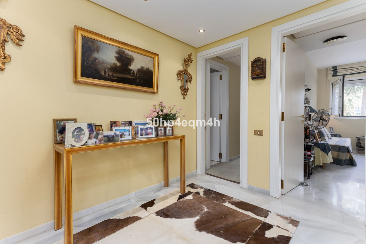Appartement te koop in The Golden Mile | 3 slaapkamers H5078848