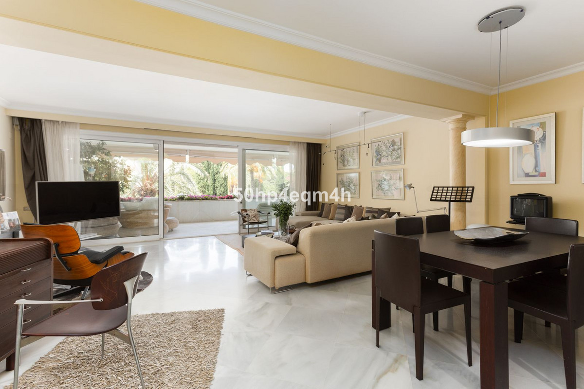 Appartement te koop in The Golden Mile | 3 slaapkamers H5078848