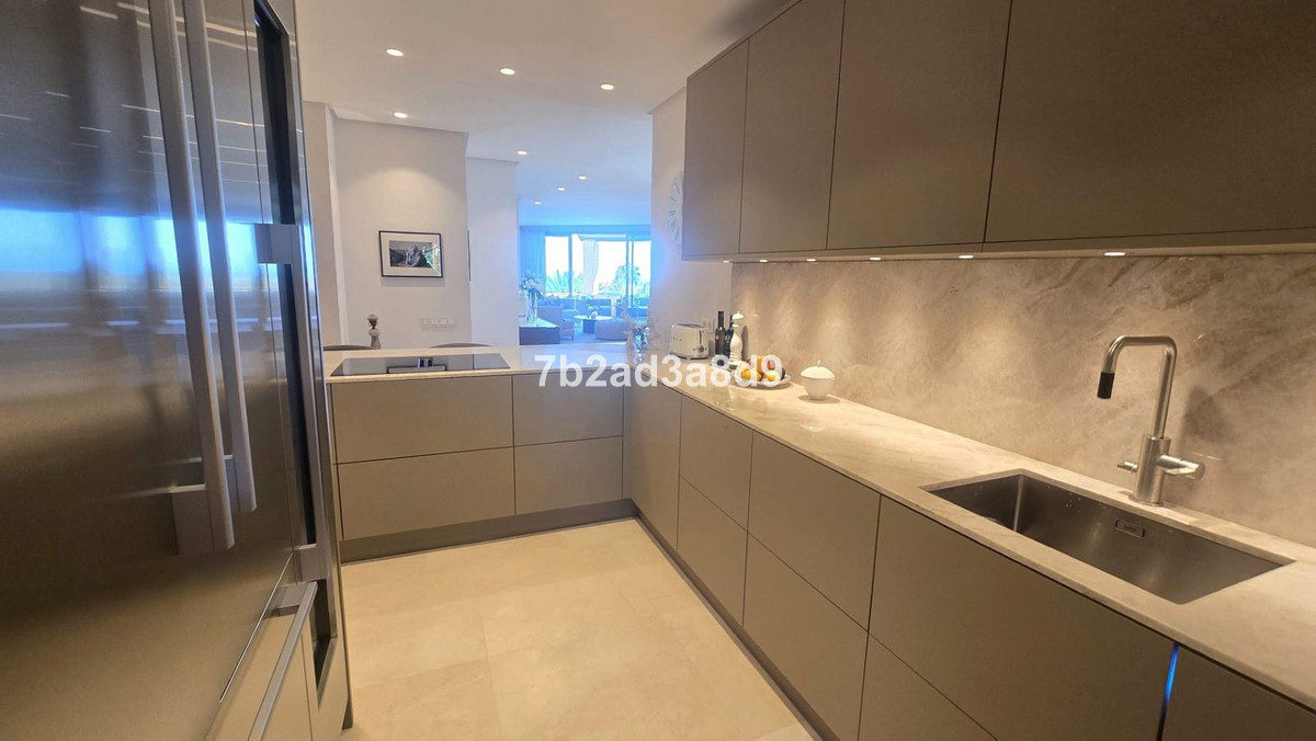 Appartement te koop in The Golden Mile | 2 slaapkamers H5080099