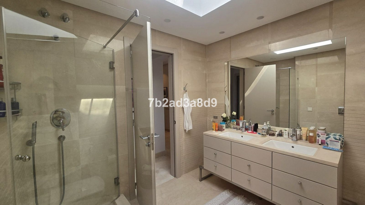 Appartement te koop in The Golden Mile | 2 slaapkamers H5080099