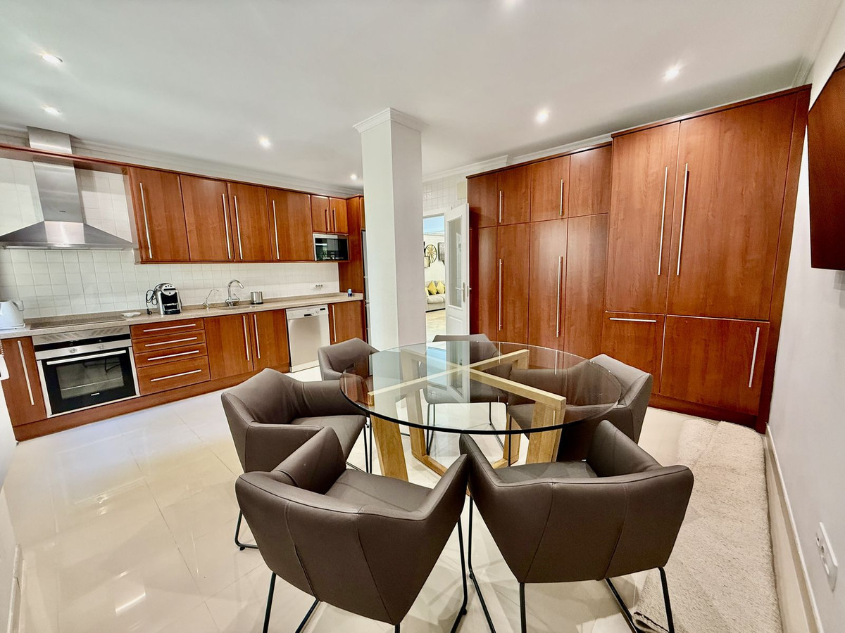 Appartement te koop in The Golden Mile | 3 slaapkamers H5080834