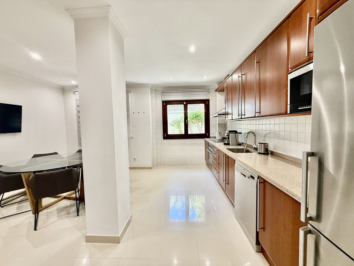 Appartement te koop in The Golden Mile | 3 slaapkamers H5080834