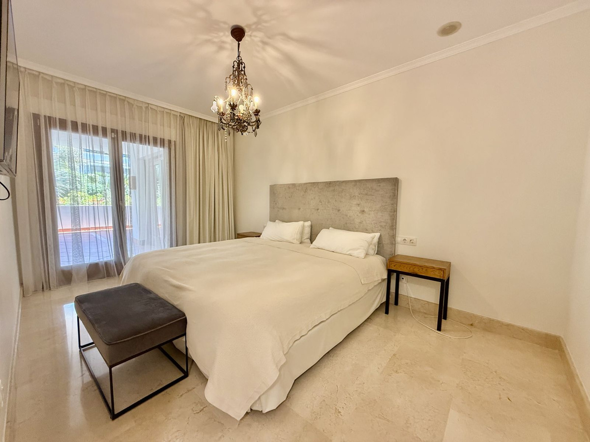 Appartement te koop in The Golden Mile | 3 slaapkamers H5080834
