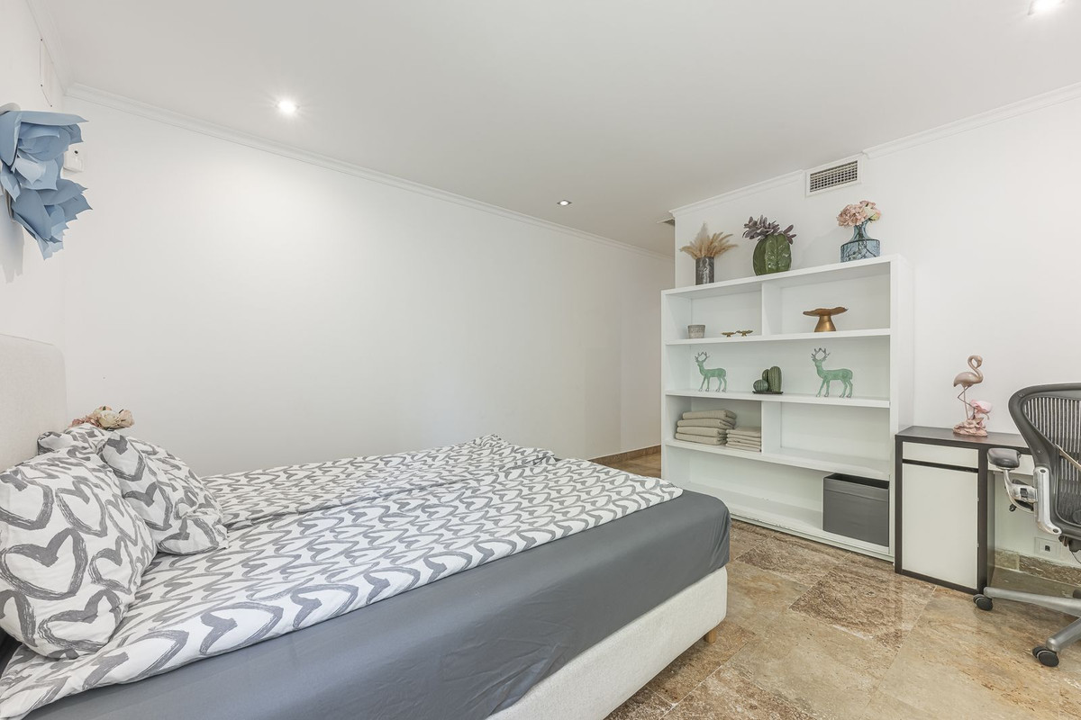 Appartement te koop in The Golden Mile | 3 slaapkamers H5083315