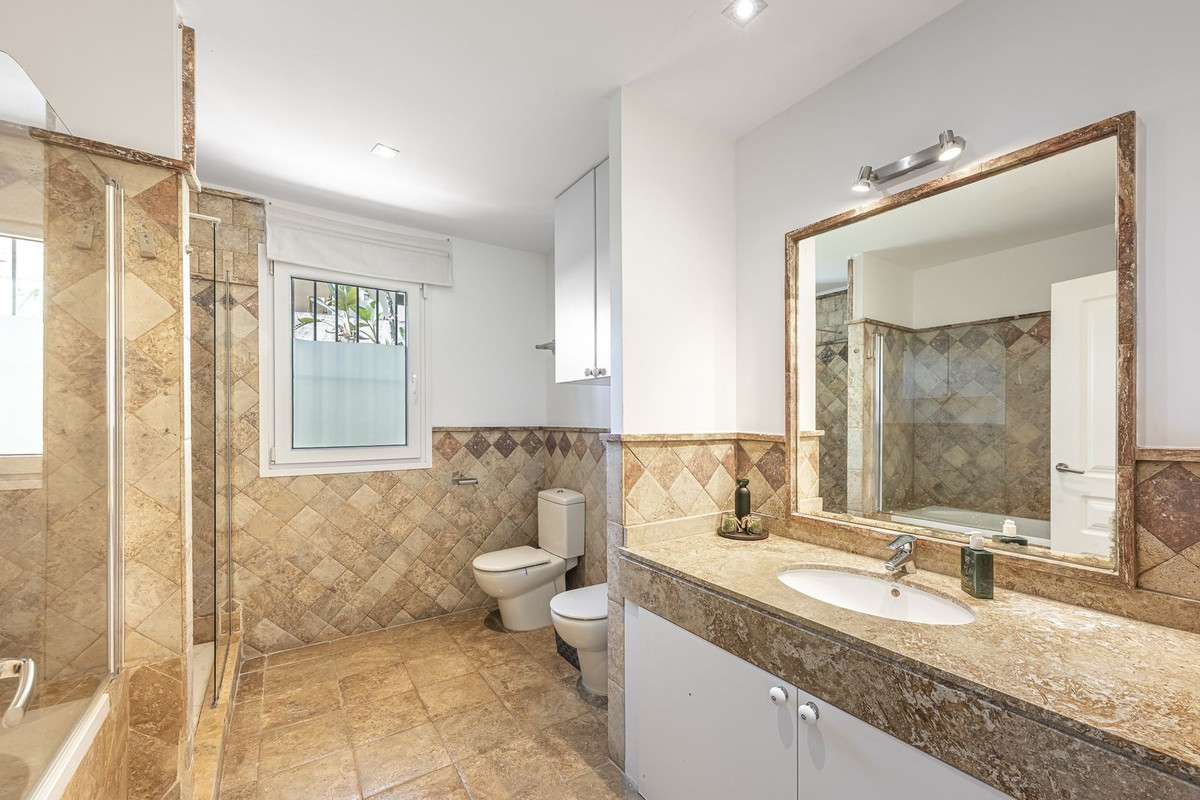 Appartement te koop in The Golden Mile | 3 slaapkamers H5083315