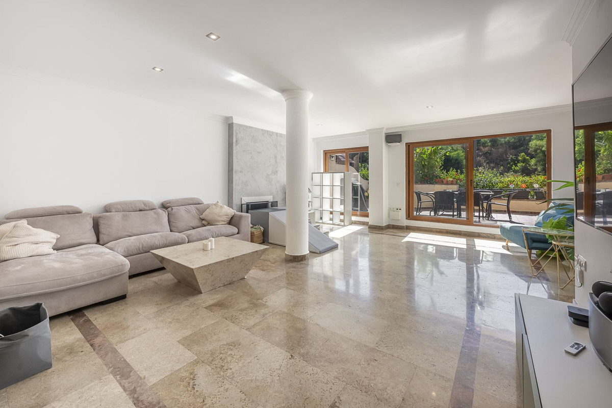 Appartement te koop in The Golden Mile | 3 slaapkamers H5083315