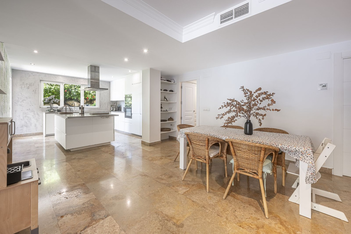 Appartement te koop in The Golden Mile | 3 slaapkamers H5083315