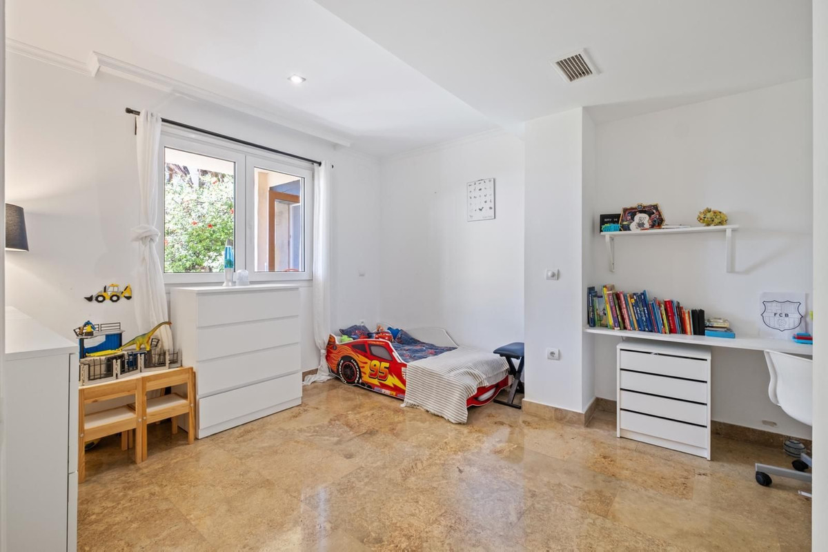 Appartement te koop in The Golden Mile | 3 slaapkamers H5104213