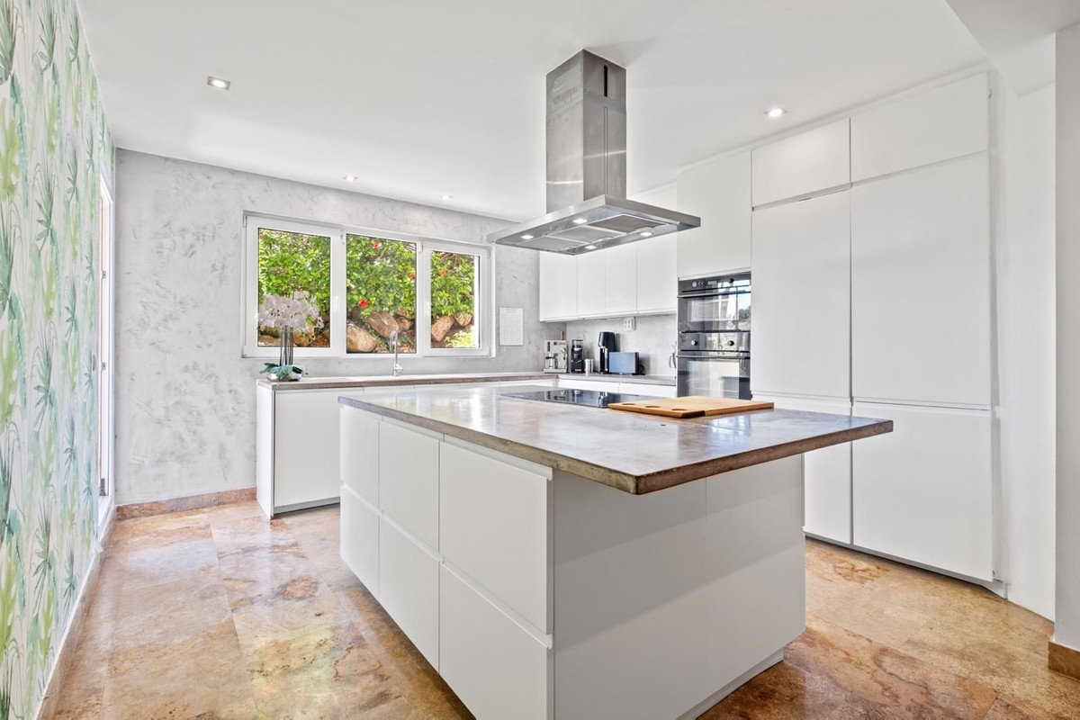 Appartement te koop in The Golden Mile | 3 slaapkamers H5104213