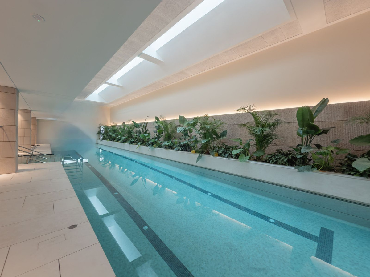 Appartement te koop in The Golden Mile | 4 slaapkamers H5110822