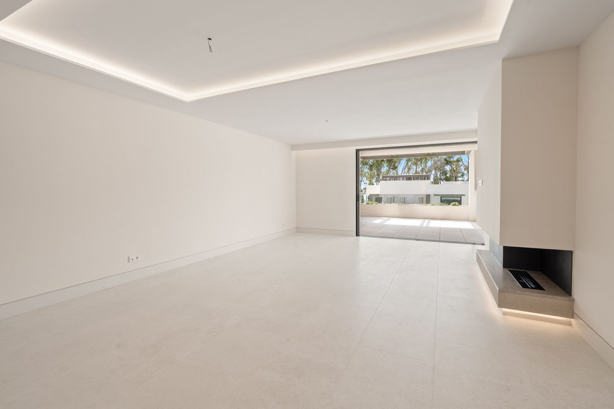 Appartement te koop in The Golden Mile | 4 slaapkamers H5110822