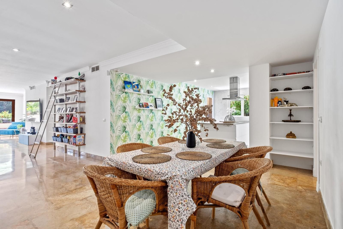 Appartement te koop in The Golden Mile | 3 slaapkamers H5119132
