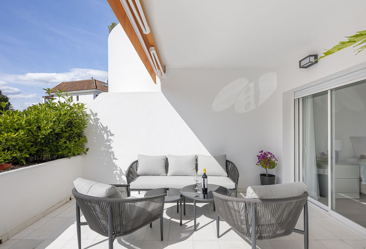 Appartement te koop in The Golden Mile | 1 slaapkamers H5127265