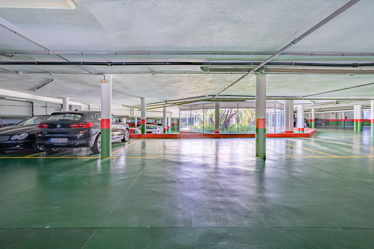 Appartement te koop in The Golden Mile | 1 slaapkamers H5127265