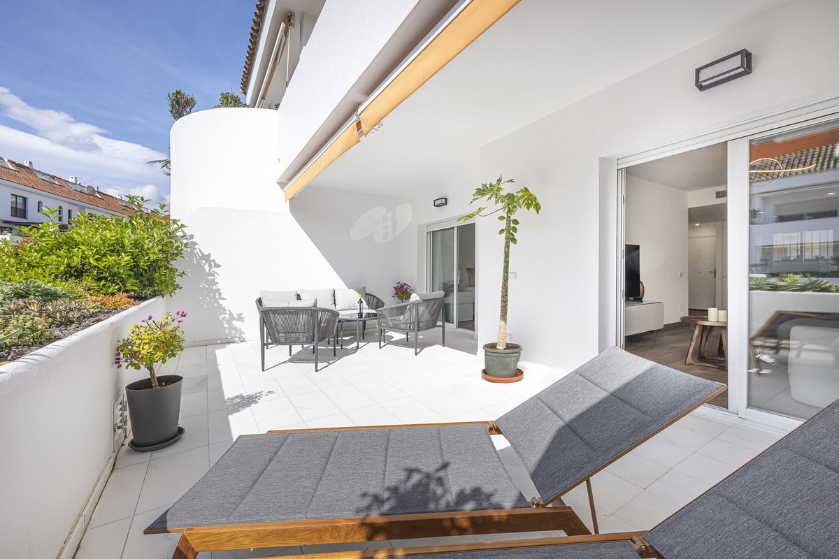 Appartement te koop in The Golden Mile | 1 slaapkamers H5127265