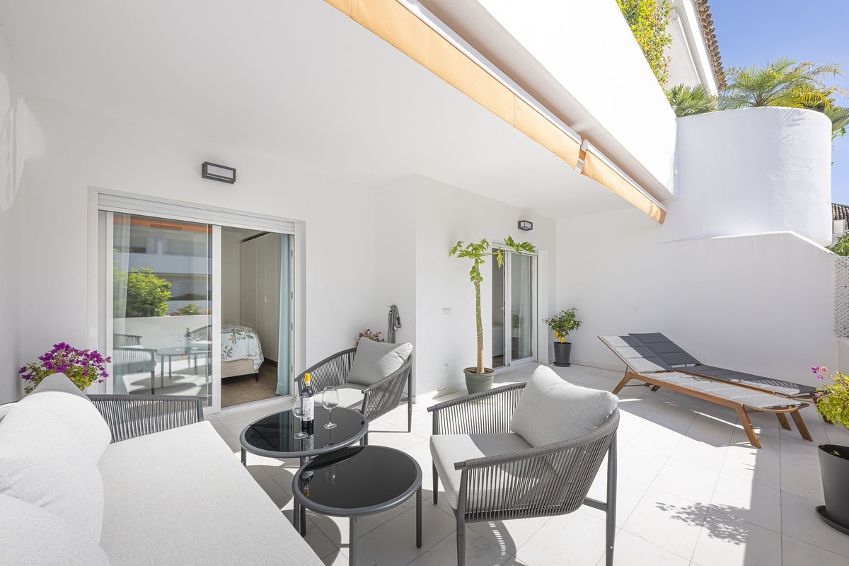 Appartement te koop in The Golden Mile | 1 slaapkamers H5127265