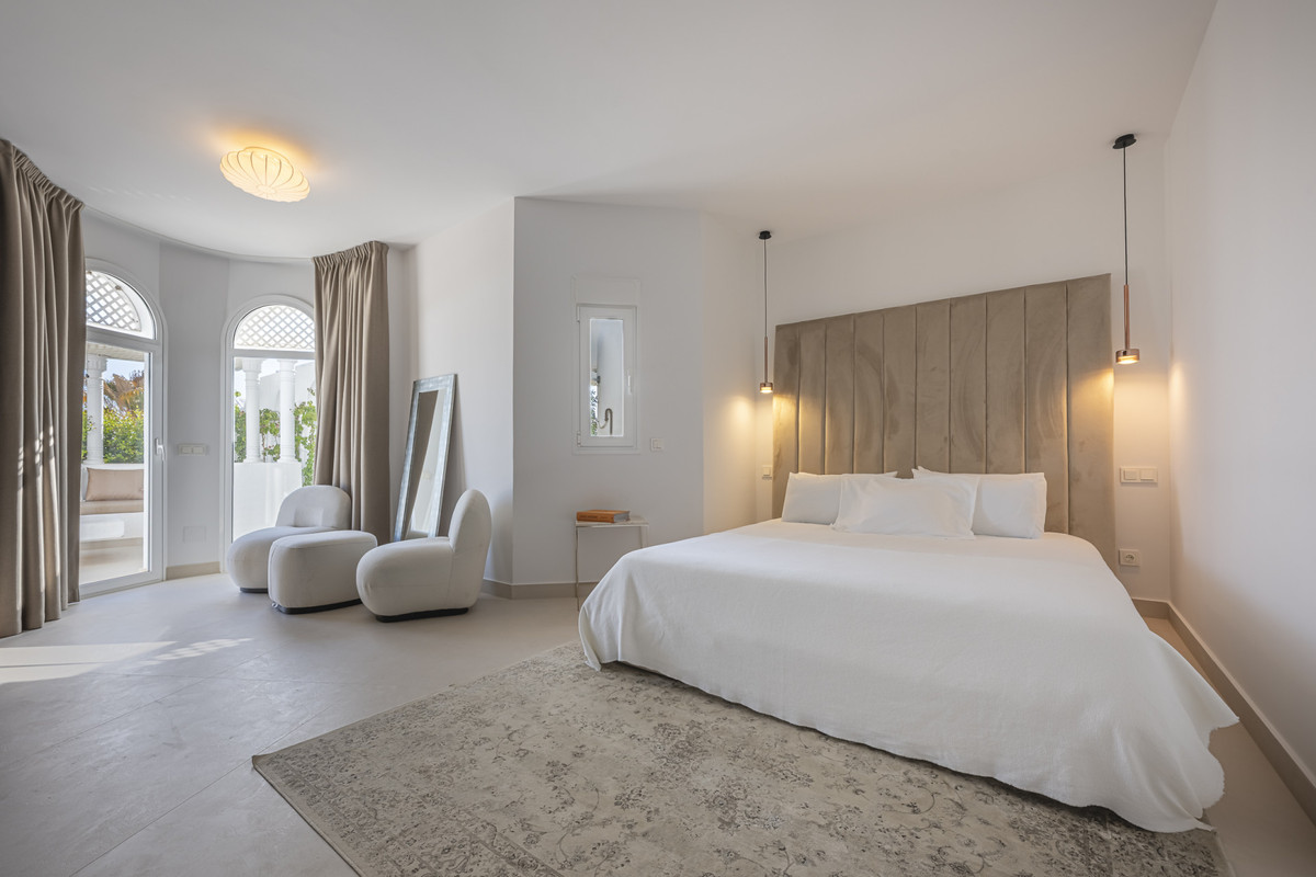 Apartment for sale in The Golden Mile | 3 bedrooms H5129248