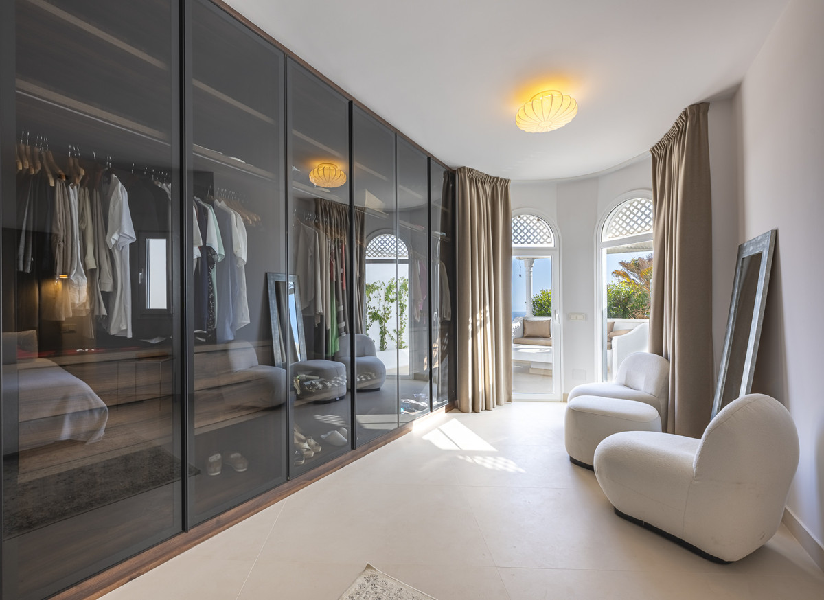 Apartment for sale in The Golden Mile | 3 bedrooms H5129248
