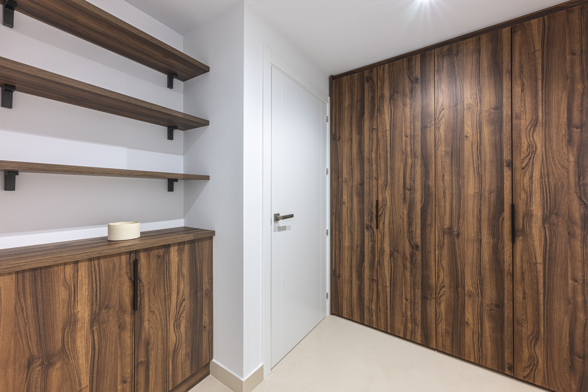 Apartment for sale in The Golden Mile | 3 bedrooms H5129248