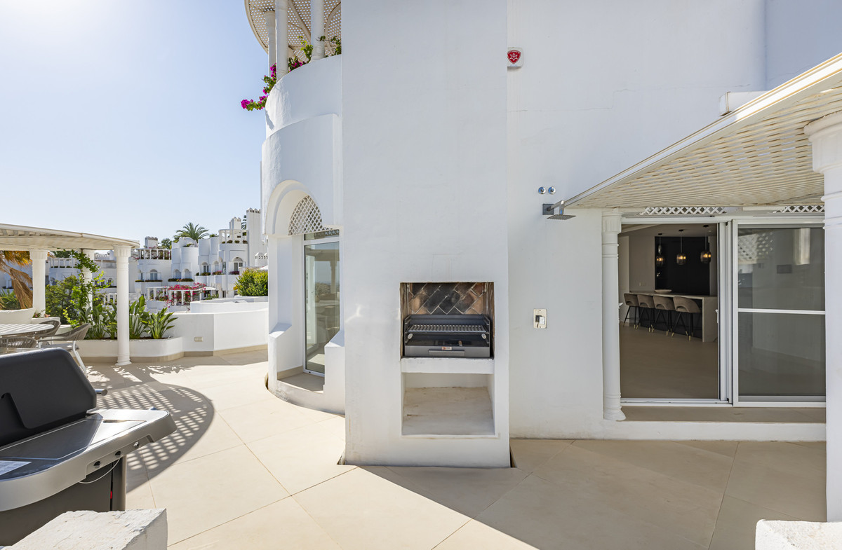 Apartment for sale in The Golden Mile | 3 bedrooms H5129248