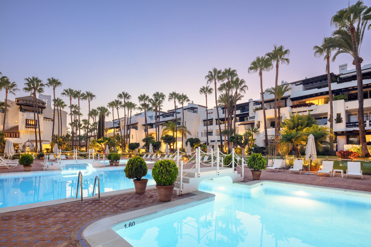 Apartment for sale in The Golden Mile | 3 bedrooms H5129314