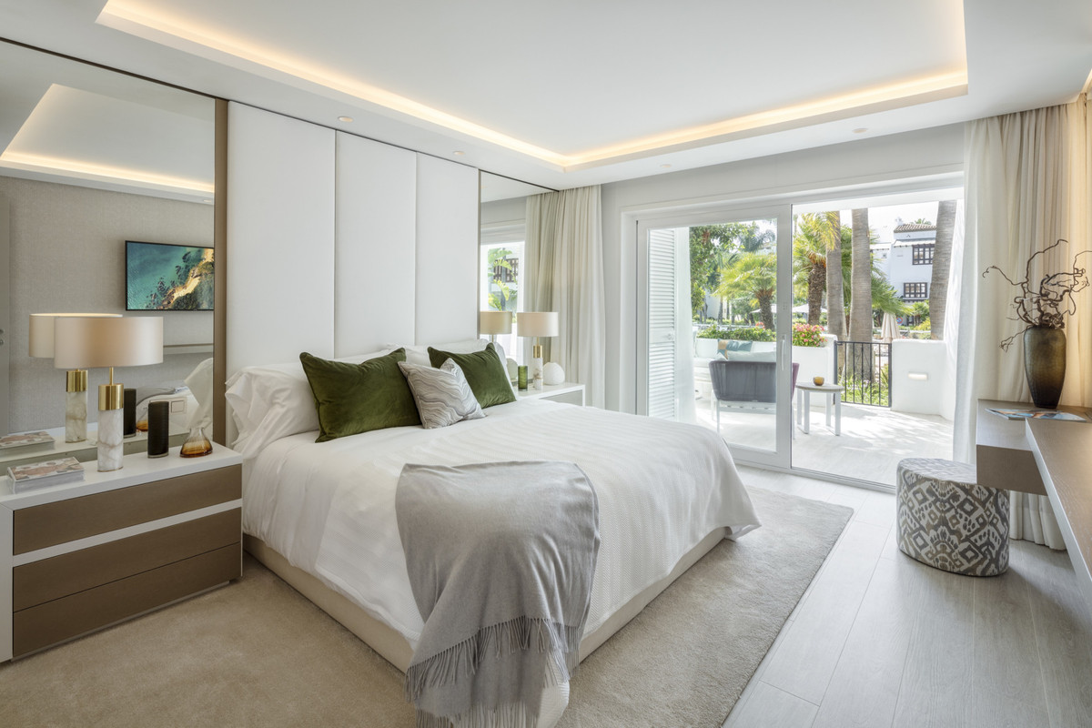 Apartment for sale in The Golden Mile | 3 bedrooms H5129314