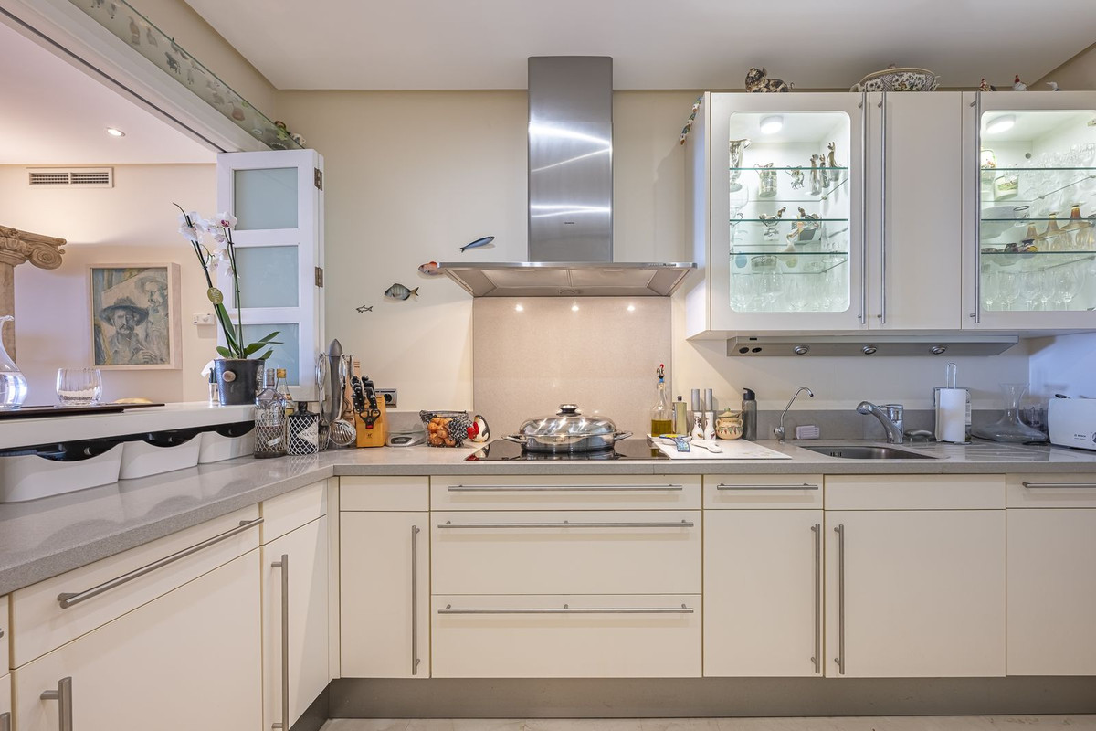 Penthouse for sale in The Golden Mile | 3 bedrooms H5131510