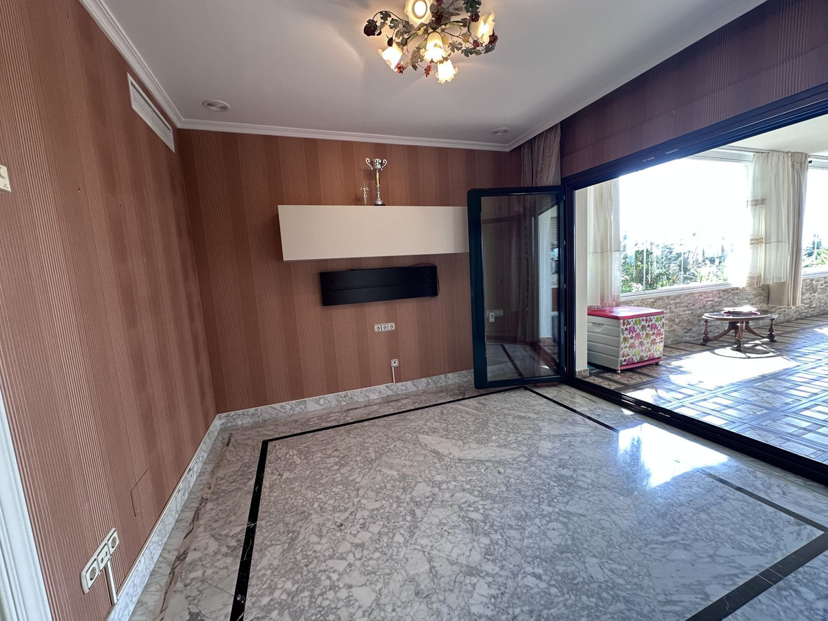 Appartement te koop in The Golden Mile | 4 slaapkamers H5135290