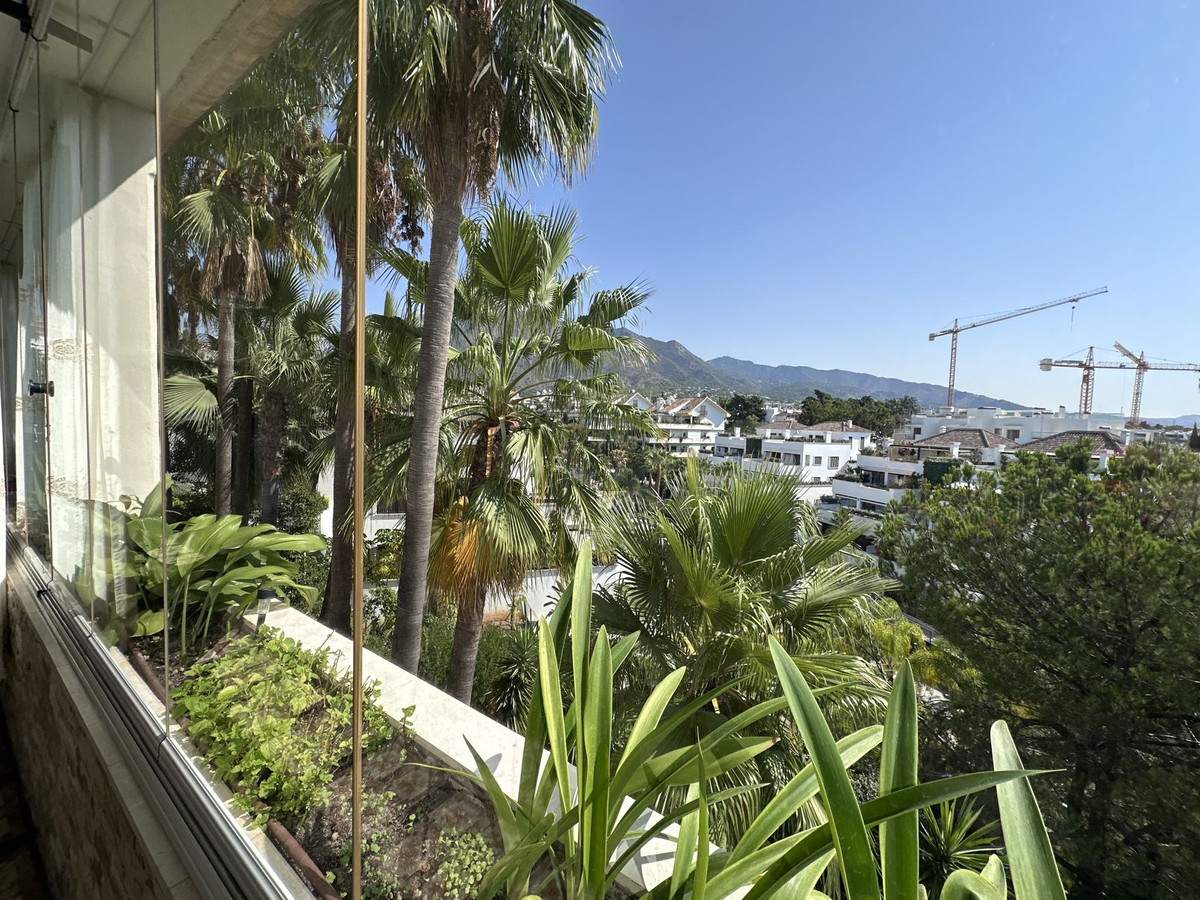 Appartement te koop in The Golden Mile | 4 slaapkamers H5135290
