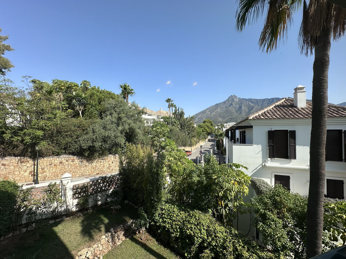 Appartement te koop in The Golden Mile | 4 slaapkamers H5135290