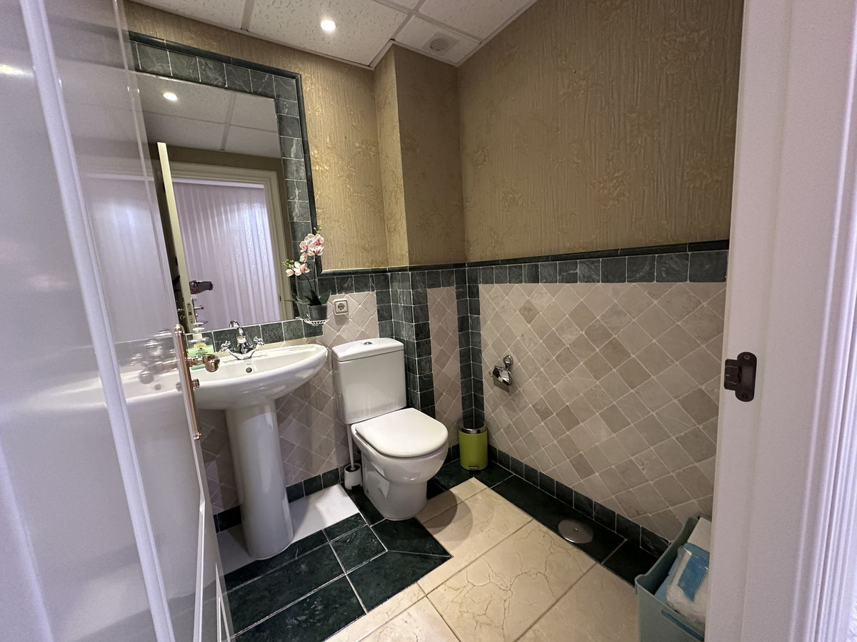 Appartement te koop in The Golden Mile | 4 slaapkamers H5135290