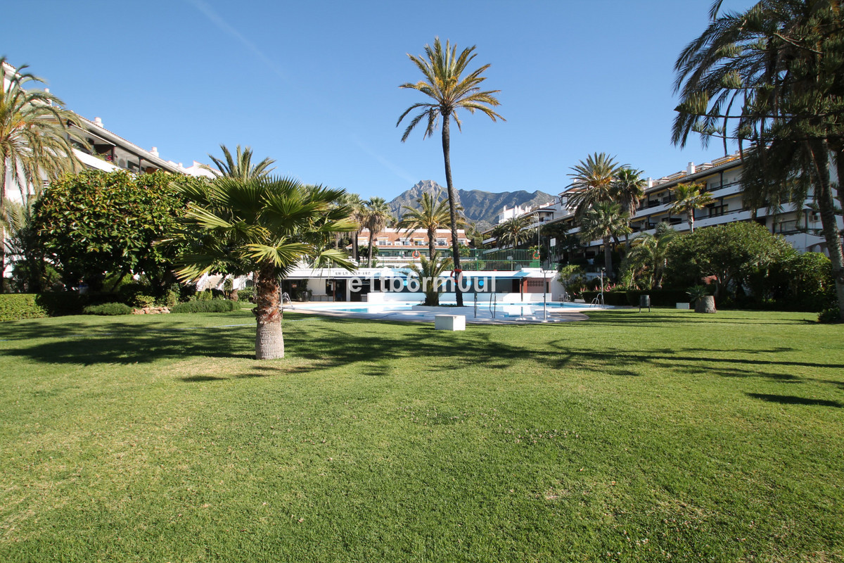 Appartement te koop in The Golden Mile | 1 slaapkamers H5139157
