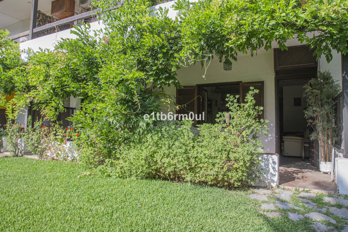 Appartement te koop in The Golden Mile | 1 slaapkamers H5139157