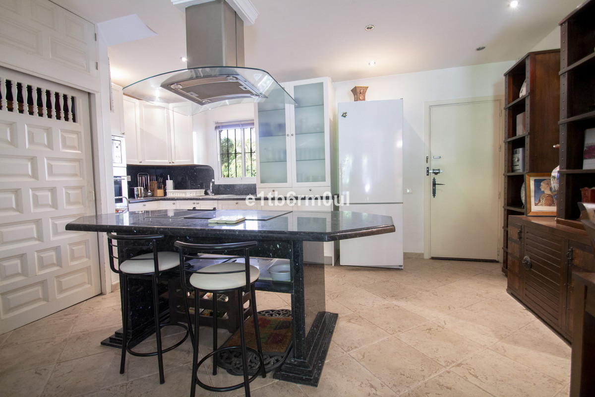 Appartement te koop in The Golden Mile | 1 slaapkamers H5139157