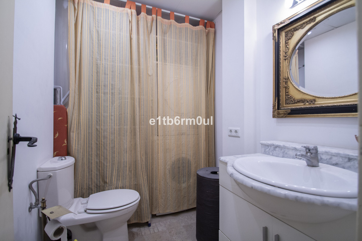 Appartement te koop in The Golden Mile | 1 slaapkamers H5139157