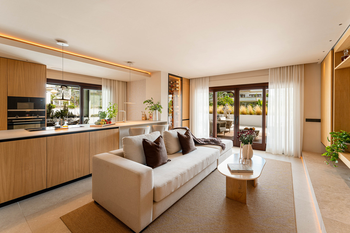 Appartement te koop in The Golden Mile | 3 slaapkamers H5140108