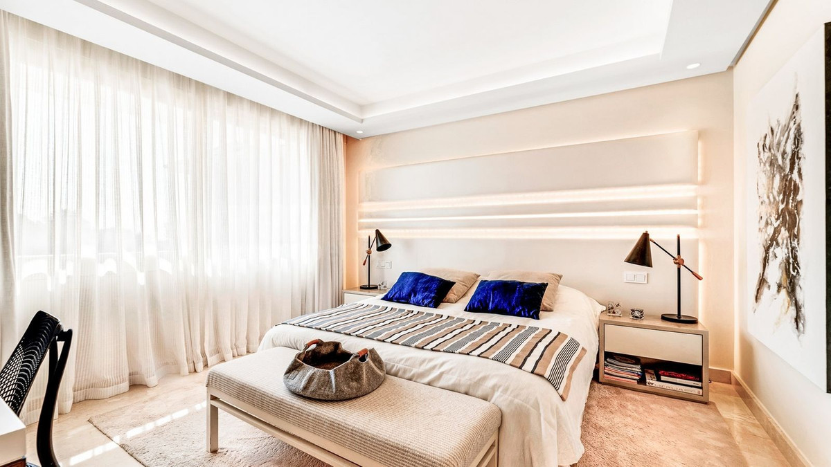 Appartement te koop in The Golden Mile | 4 slaapkamers H5140834
