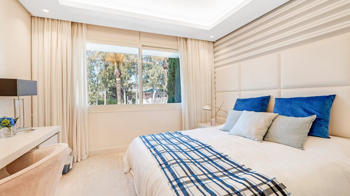Appartement te koop in The Golden Mile | 4 slaapkamers H5140834