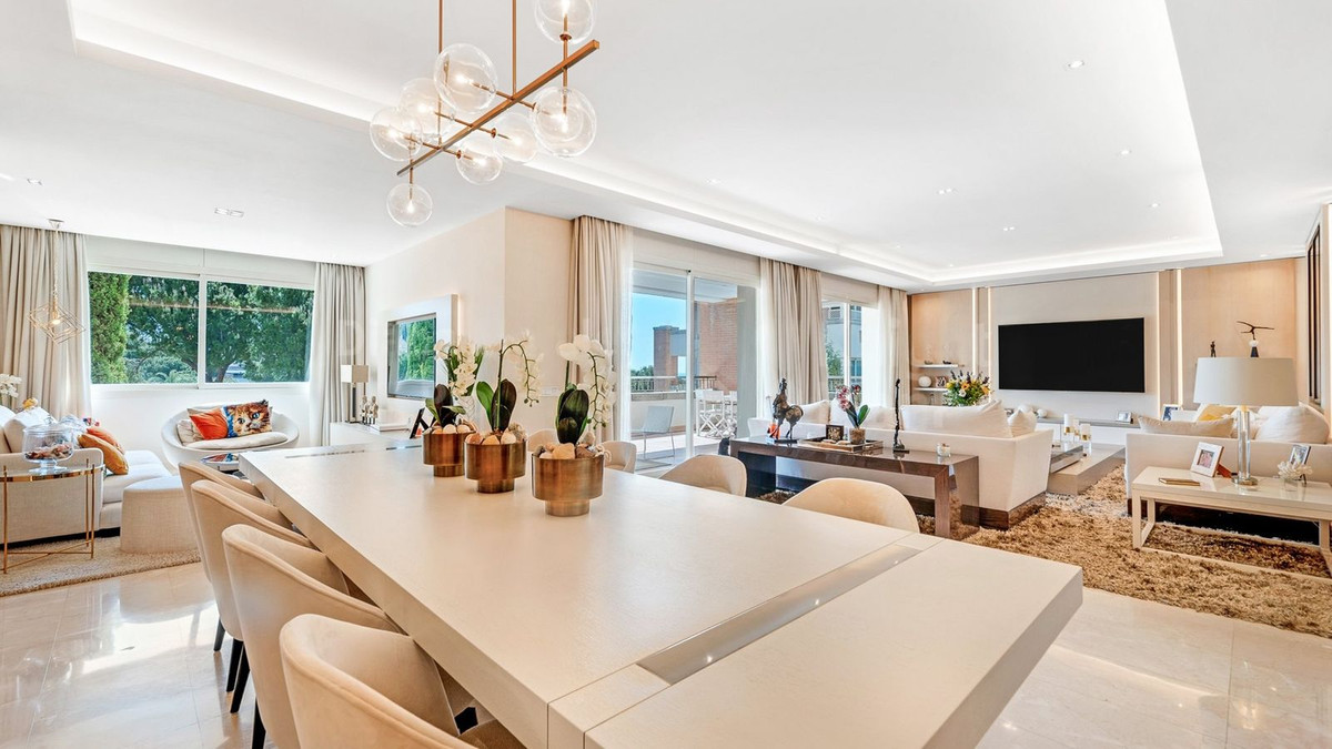 Appartement te koop in The Golden Mile | 4 slaapkamers H5140834