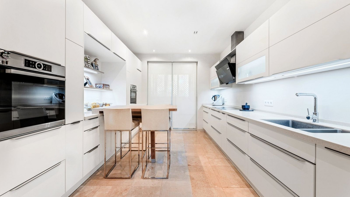 Appartement te koop in The Golden Mile | 4 slaapkamers H5140834